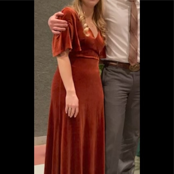 EVER-PRETTY Surplice Neck Flutter Sleeve Velvet Dress - Picture 10 of 10